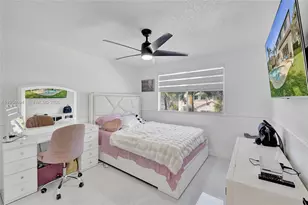 1367 Camellia Cir, Weston, FL 33326 - Photo 44