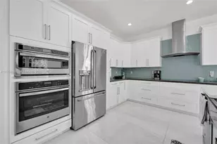 1367 Camellia Cir, Weston, FL 33326 - Photo 24