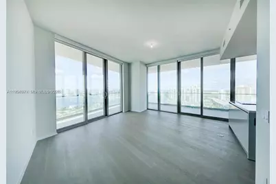 18975 Collins Ave #2205, Sunny Isles Beach, FL 33160 - Photo 2