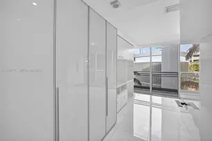 2950 NE 188th St, Aventura, FL 33180 - Photo 48