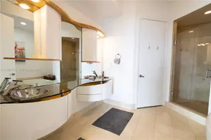 18101 Collins Ave, Sunny Isles Beach, FL 33160 - Photo 32