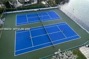 16546 NE 26th Ave, North Miami Beach, FL 33160 - Photo 18