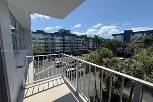 16546 NE 26th Ave, North Miami Beach, FL 33160 - Photo 6