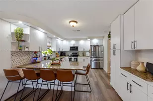 8507 NW 54th Ct, Lauderhill, FL 33351 - Photo 8