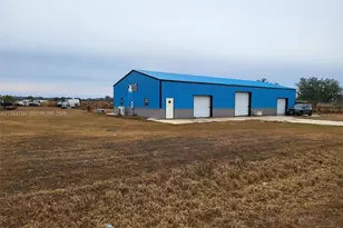 5491 NW Oak Hill Ave, Other City - In The State Of Florida, FL 34266 - Photo 2