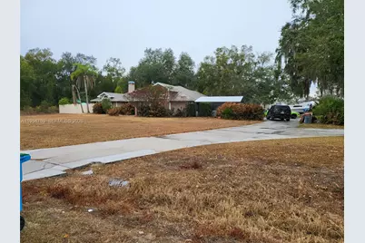 5491 NW Oak Hill Avenue, Other City - In The State Of Florida, FL 34266 - Photo 4