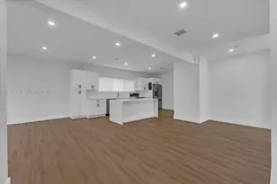 1733 NW 16th St, Miami, FL 33125 - Photo 2