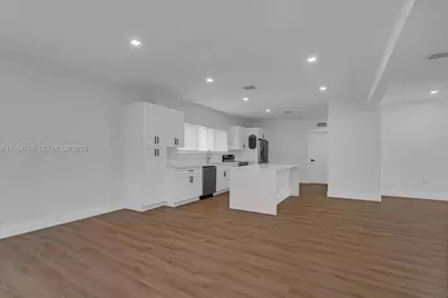 1733 NW 16th St #1, Miami, FL 33125 - Photo 4