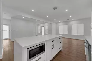 1733 NW 16th St, Miami, FL 33125 - Photo 8