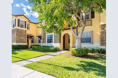 9353 SW 227th St #3-21, Cutler Bay, FL 33190 - Photo 2