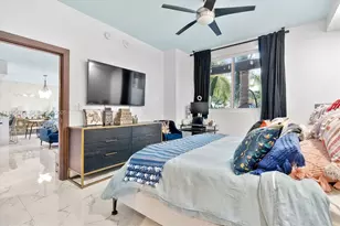 275 NE 18th St, Miami, FL 33132 - Photo 22