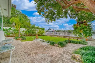 170 S Hibiscus Dr, Miami Beach, FL 33139 - Photo 42