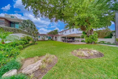 170 S Hibiscus Dr, Miami Beach, FL 33139 - Photo 8