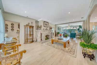 170 S Hibiscus Dr, Miami Beach, FL 33139 - Photo 14