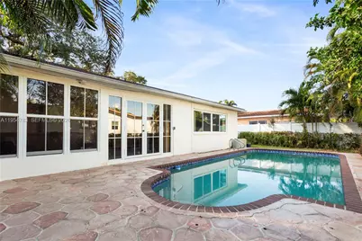 2201 NW 87th Ave, Pembroke Pines, FL 33024 - Photo 34