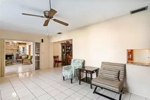 2201 NW 87th Ave, Pembroke Pines, FL 33024 - Photo 30