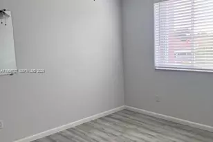 2310 W 74th St, Hialeah, FL 33016 - Photo 20