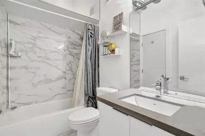 2619 S Parkview Dr, Hallandale Beach, FL 33009 - Photo 8