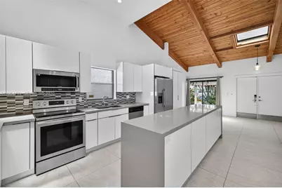 2619 S Parkview Dr, Hallandale Beach, FL 33009 - Photo 20