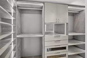 1000 S Pointe Dr, Miami Beach, FL 33139 - Photo 44