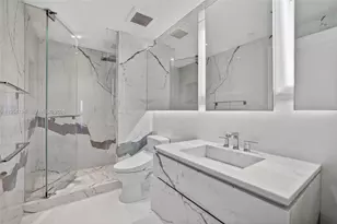 1000 S Pointe Dr, Miami Beach, FL 33139 - Photo 46