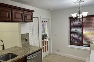 9225 NW 49th Pl, Sunrise, FL 33351 - Photo 28