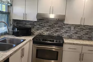 9101 Lime Bay Blvd, Tamarac, FL 33321 - Photo 4