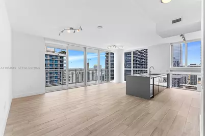 1080 Brickell Ave #3909, Miami, FL 33131 - Photo 2