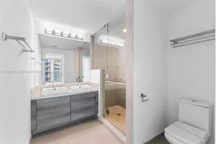 1080 Brickell Ave, Miami, FL 33131 - Photo 14