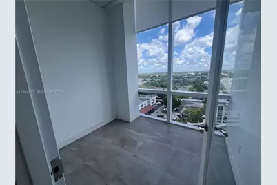 20200 W Dixie Hwy #903, Miami, FL 33180 - Photo 22