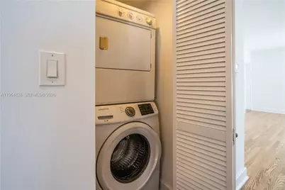 2425 Flamingo Pl #12, Miami Beach, FL 33140 - Photo 14