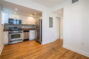 2425 Flamingo Pl, Miami Beach, FL 33140 - Photo 8