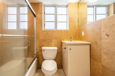 2425 Flamingo Pl #12, Miami Beach, FL 33140 - Photo 16