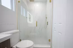 1221 NW 75th St, Miami, FL 33147 - Photo 22