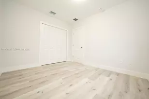 1221 NW 75th St, Miami, FL 33147 - Photo 34