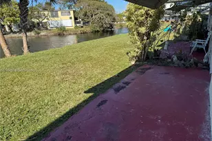 20320 NE 2nd Ave, Miami Gardens, FL 33179 - Photo 12