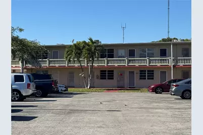 20320 NE 2nd Ave #7, Miami Gardens, FL 33179 - Photo 2