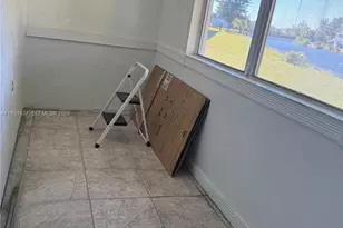 20320 NE 2nd Ave, Miami Gardens, FL 33179 - Photo 10