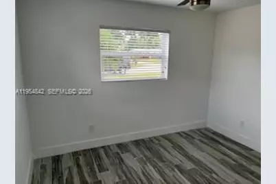 240 N 70th Way, Hollywood, FL 33024 - Photo 14