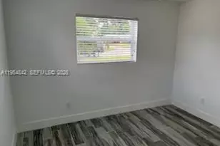 240 N 70th Way, Hollywood, FL 33024 - Photo 14