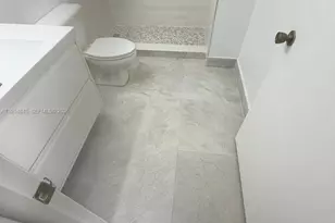 561 Racquet Club Rd, Weston, FL 33326 - Photo 16