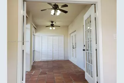 561 Racquet Club Rd #24, Weston, FL 33326 - Photo 8