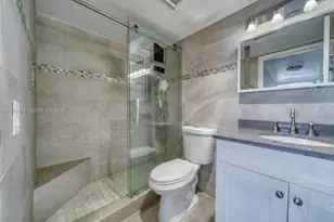 6937 Bay Dr, Miami Beach, FL 33141 - Photo 12