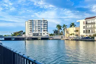 6937 Bay Dr, Miami Beach, FL 33141 - Photo 16