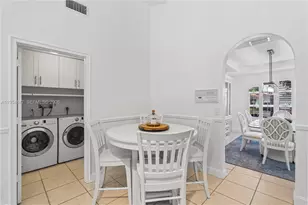 1024 NW 184th Way, Pembroke Pines, FL 33029 - Photo 14