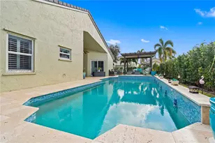 1024 NW 184th Way, Pembroke Pines, FL 33029 - Photo 2