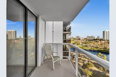 3731 N Country Club Dr #1223, Aventura, FL 33180 - Photo 42