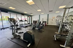 3675 N Country Club Dr, Aventura, FL 33180 - Photo 16