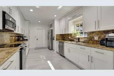 1311 Pierce St, Hollywood, FL 33019 - Photo 16