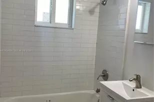 9435 SW 39th St, Miami, FL 33165 - Photo 10